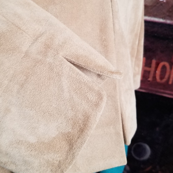 Chico's Black label washable suede tan coat - Picture 10 of 11